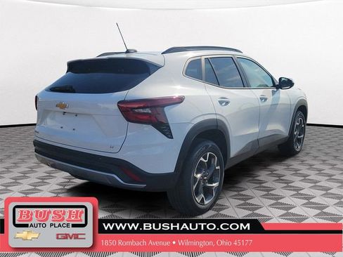 New 2026 Chevrolet Trax LT image 4