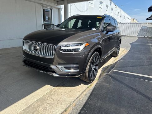 Used 2025 Volvo XC90 T8 Plus w/ Protection Package Premier AWD/4WD image 1