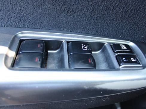 Used 2013 Subaru Forester 2.5X Touring AWD/4WD image 19