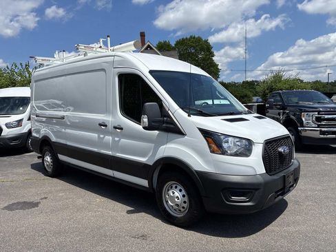 Used 2023 Ford Transit 250 Medium Roof AWD image 3