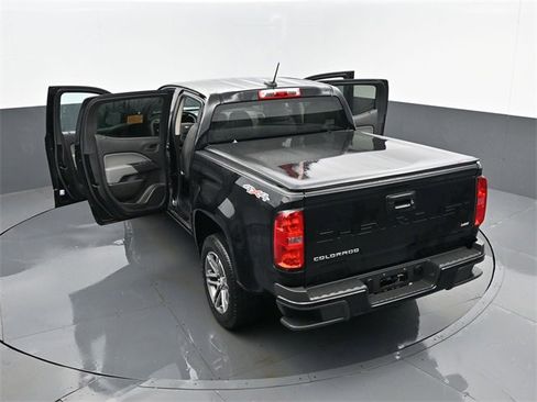 Used 2022 Chevrolet Colorado W/T w/ Custom Special Edition image 24