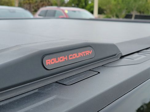 Used 2024 GMC Sierra 1500 Elevation image 14