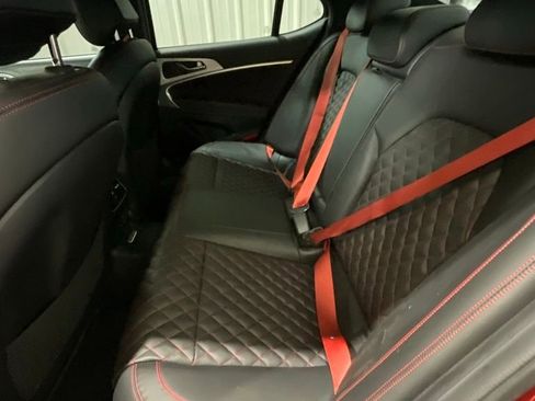 Used 2022 Genesis G70 3.3T w/ Sport Prestige Package AWD/4WD image 11
