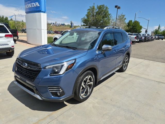 Used 2023 Subaru Forester Touring AWD/4WD image 2