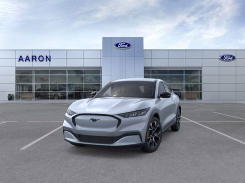 Used 2025 Ford Mustang Mach-E Select image 3