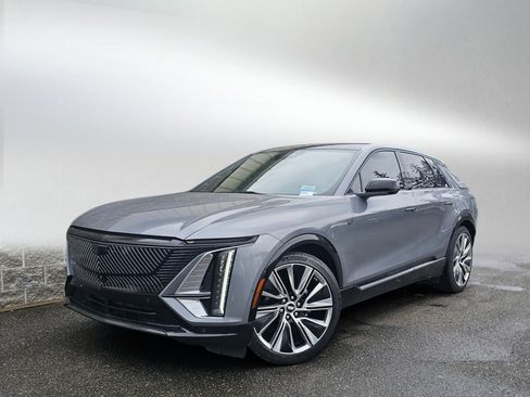 Used 2023 Cadillac Lyriq 2WD image 1