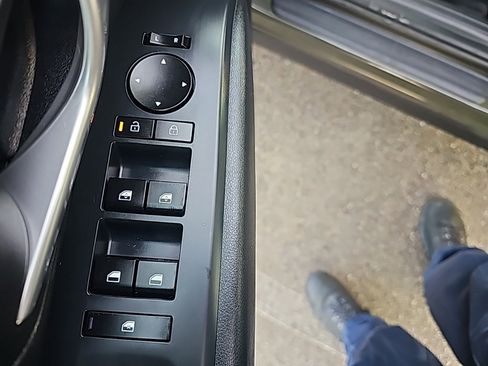 Certified 2025 Hyundai Tucson SEL image 12