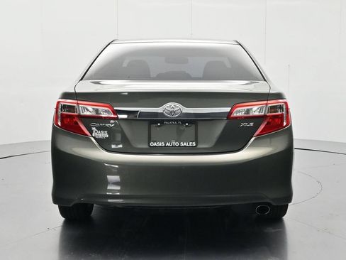 Used 2013 Toyota Camry XLE FWD image 6