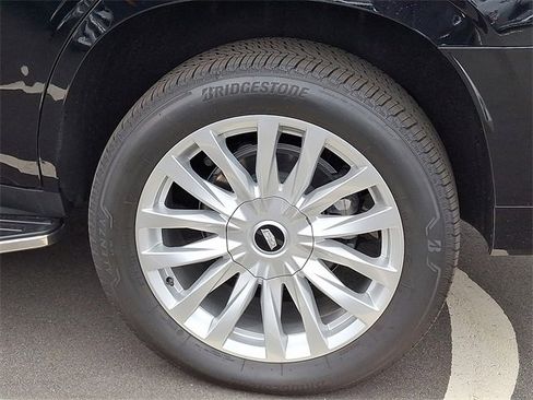 New 2025 Cadillac Escalade Luxury image 21