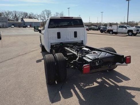 New 2026 GMC Sierra 3500 Pro AWD/4WD image 6