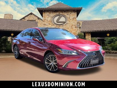 Used 2025 Lexus ES 350 w/ Premium Package
