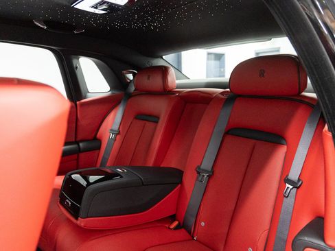 Used 2025 Rolls-Royce Ghost image 38