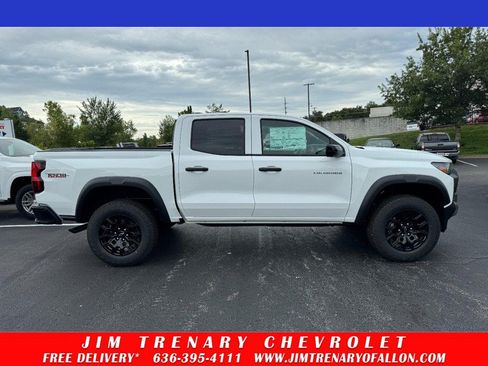 New 2026 Chevrolet Colorado Trail Boss AWD/4WD image 1
