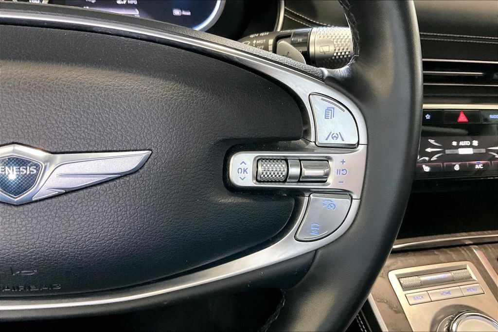 Used 2024 Genesis GV80 2.5T AWD/4WD image 9