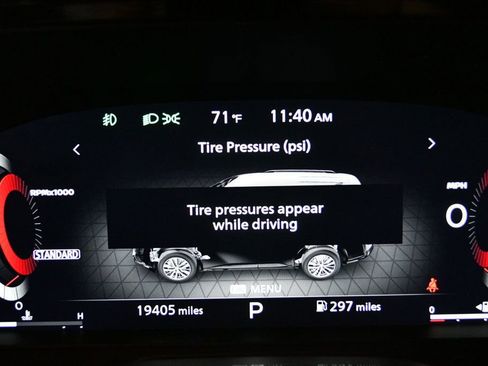 Used 2024 Nissan Pathfinder Platinum FWD image 49