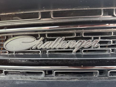 Used 2023 Dodge Challenger SXT w/ Blacktop Package AWD/4WD image 34