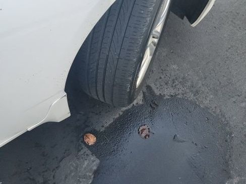 Used 2013 INFINITI G37 x w/ Premium Pkg image 6