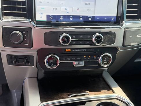 Used 2022 Ford F250 Lariat w/ Black Appearance Package AWD/4WD image 26