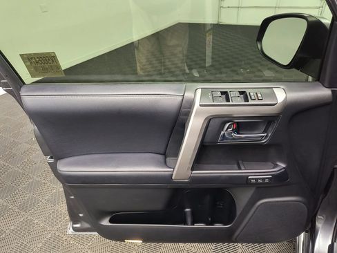 Used 2019 Toyota 4Runner Limited AWD/4WD image 12