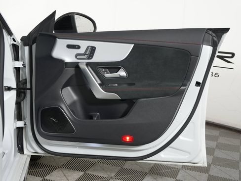 Certified 2024 Mercedes-Benz CLA 35 AMG 4MATIC image 31