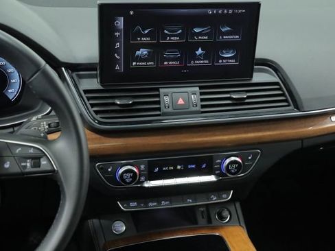 Used 2023 Audi Q5 2.0T Premium Plus image 16