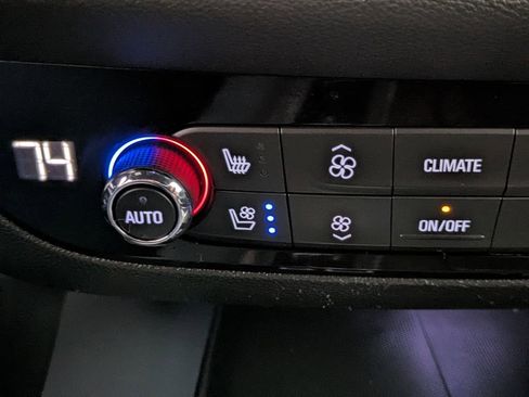 Used 2023 Buick Enclave Premium w/ Experience Buick Package AWD/4WD image 9