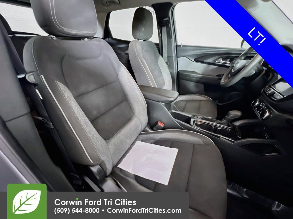Used 2023 Chevrolet TrailBlazer LT w/ Convenience Package FWD image 17