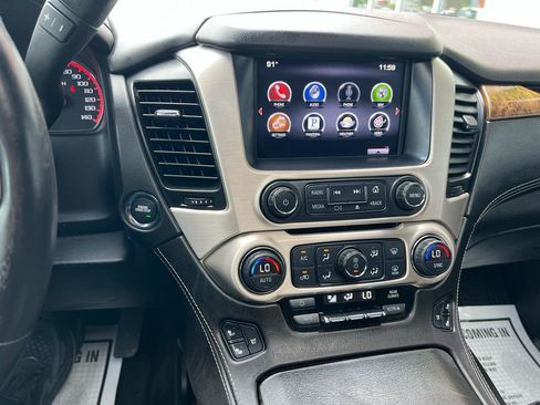 Used 2015 GMC Yukon Denali w/ Touring Package AWD/4WD image 23