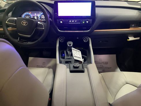 New 2026 Toyota Grand Highlander AWD image 15
