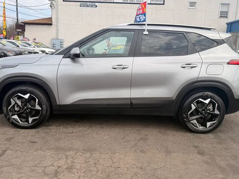 Used 2025 Kia Seltos S FWD image 10