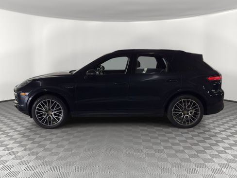 Used 2021 Porsche Cayenne E-Hybrid AWD/4WD image 2