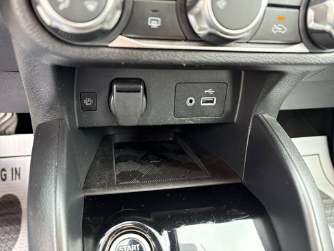 Used 2023 Nissan Versa SV image 21