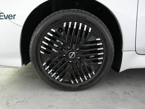 Used 2024 Nissan Leaf SV Plus FWD image 19