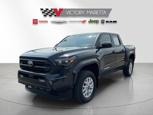 Used 2024 Toyota Tacoma SR5 AWD/4WD image 1