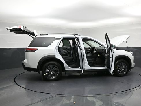 New 2026 Nissan Pathfinder SV image 37