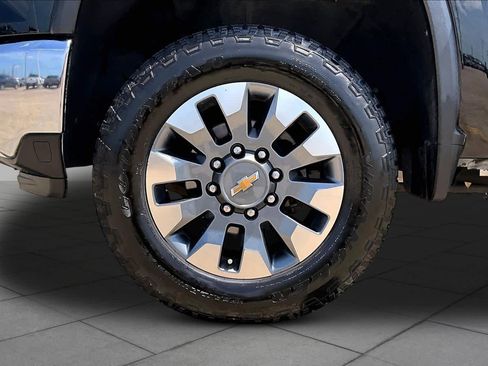 Used 2024 Chevrolet Silverado 2500 LT w/ Texas Edition AWD/4WD image 11