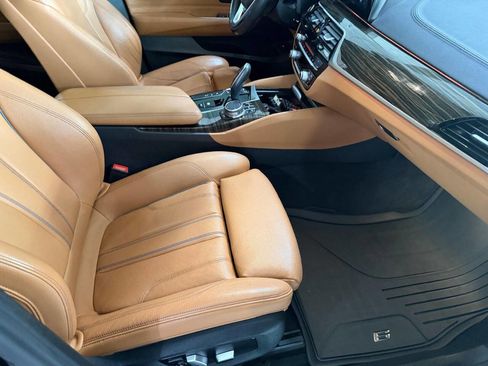 Used 2018 BMW 640i Gran Turismo xDrive image 29