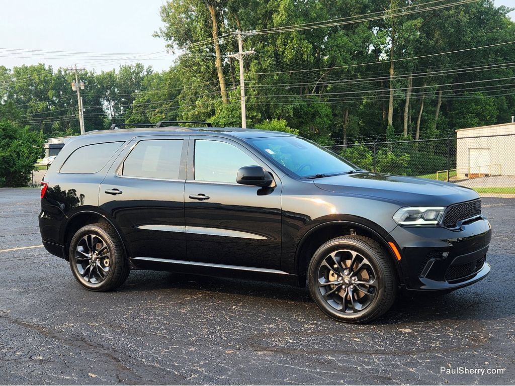 Used 2023 Dodge Durango SXT w/ SXT Blacktop Group AWD/4WD image 9