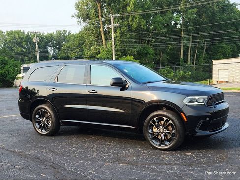 Used 2023 Dodge Durango SXT w/ SXT Blacktop Group AWD/4WD image 9