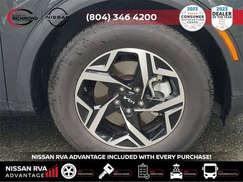 Used 2024 Kia Sportage LX image 11