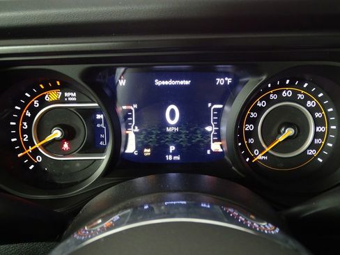 New 2026 Jeep Wrangler Sahara AWD/4WD image 28