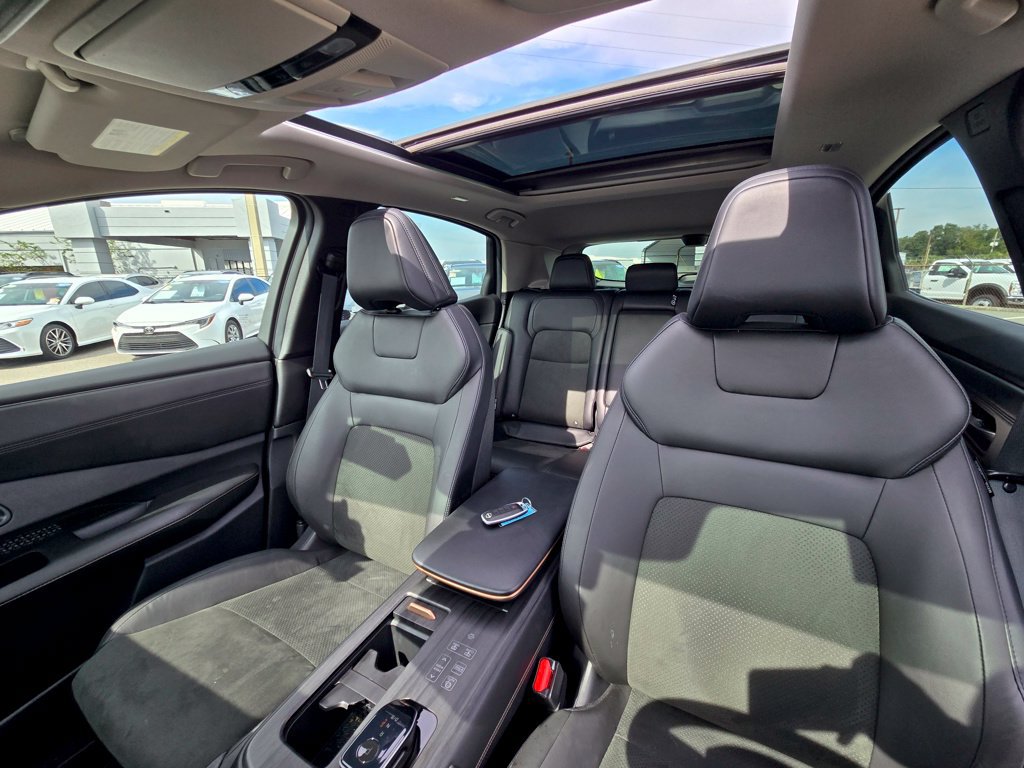 Used 2023 Nissan Ariya FWD image 31