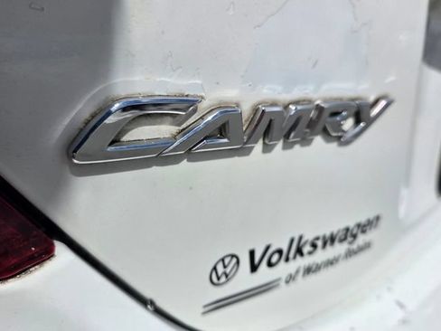 Used 2012 Toyota Camry LE FWD image 11