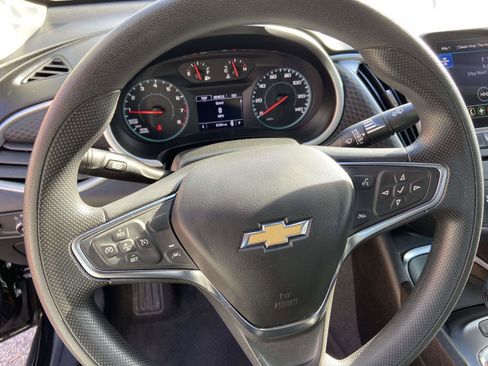 Certified 2024 Chevrolet Malibu LT image 9