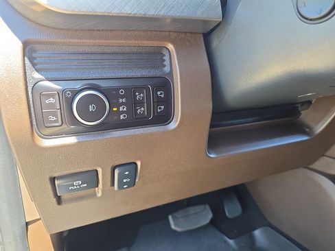 Used 2026 Ford F250 King Ranch w/ Chrome Package AWD/4WD image 26