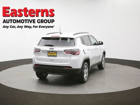 Used 2024 Jeep Compass Latitude AWD/4WD image 39
