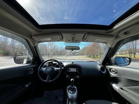 Used 2016 Nissan Juke SV w/ Technology Package image 28