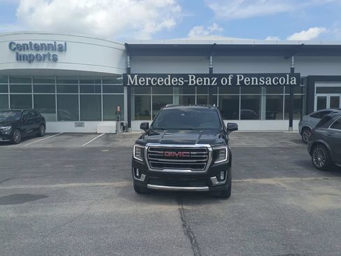 Used 2021 GMC Yukon SLT w/ SLT Premium Package AWD/4WD image 1