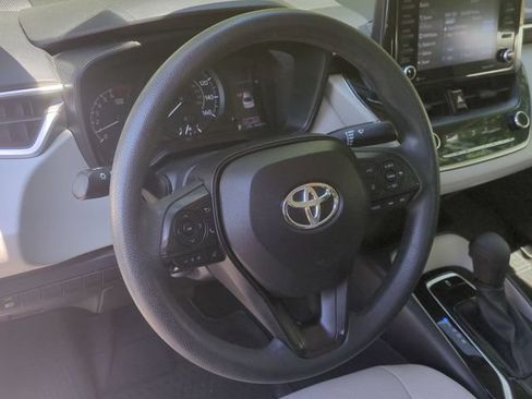 Used 2022 Toyota Corolla L FWD image 31