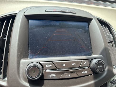 Used 2014 Buick LaCrosse Leather FWD image 9